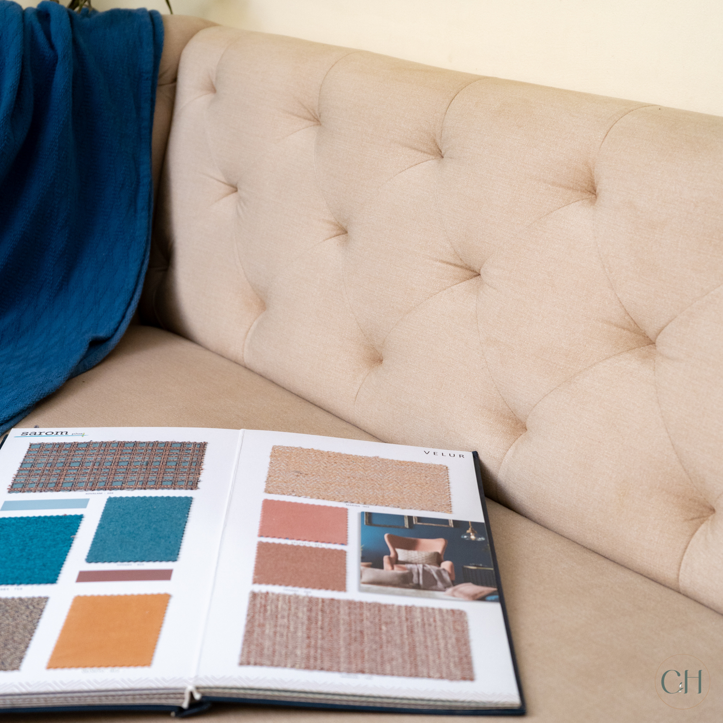 Chester - Upholstered 3-Seater Sofa with Hand-Tufting