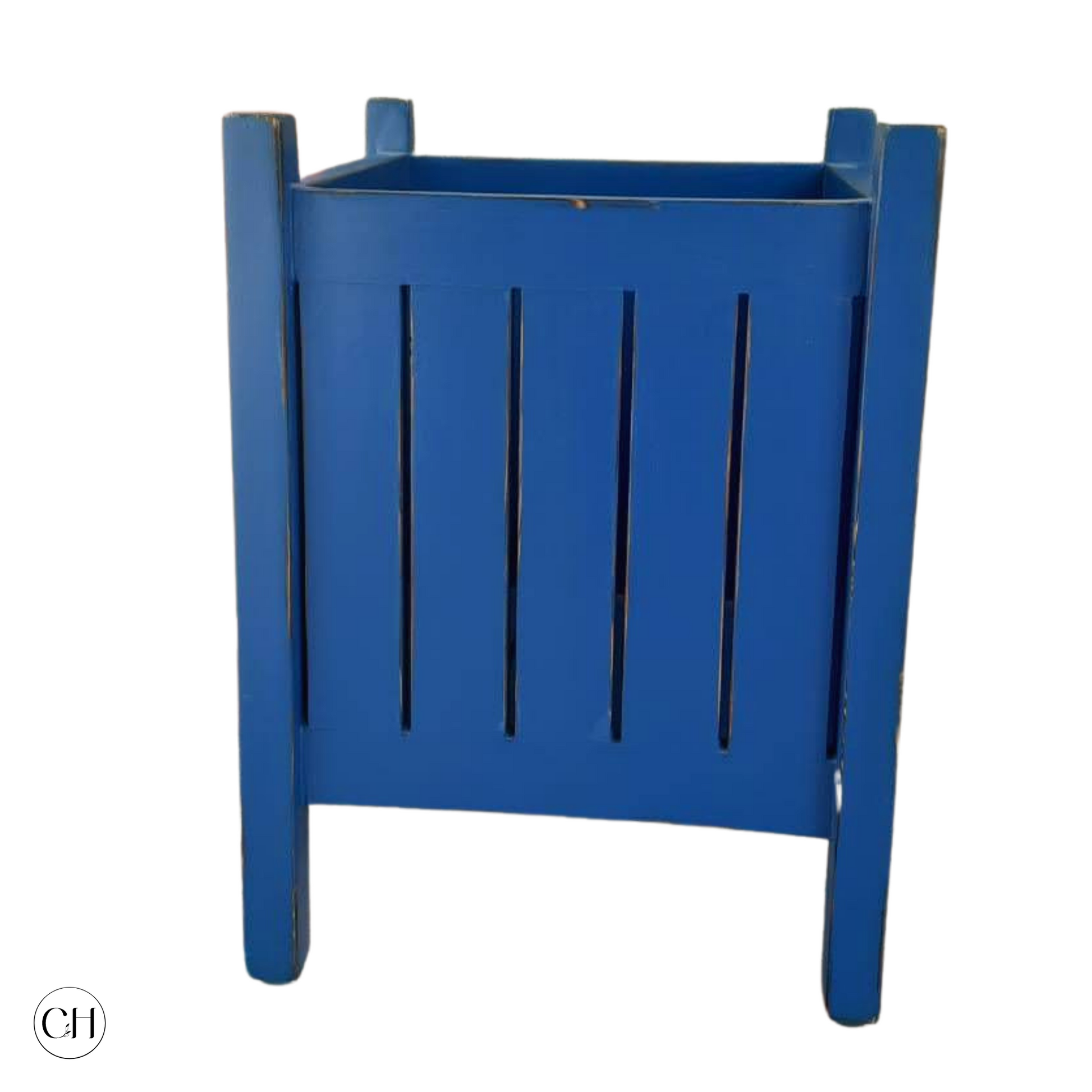 CustHum-Zinnia-rustic wooden planter-distressed blue