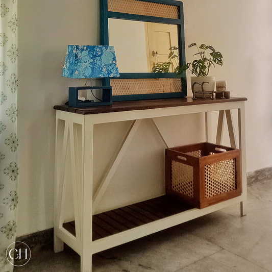 Iston - Farmhouse-style Large Console Table - CustHum