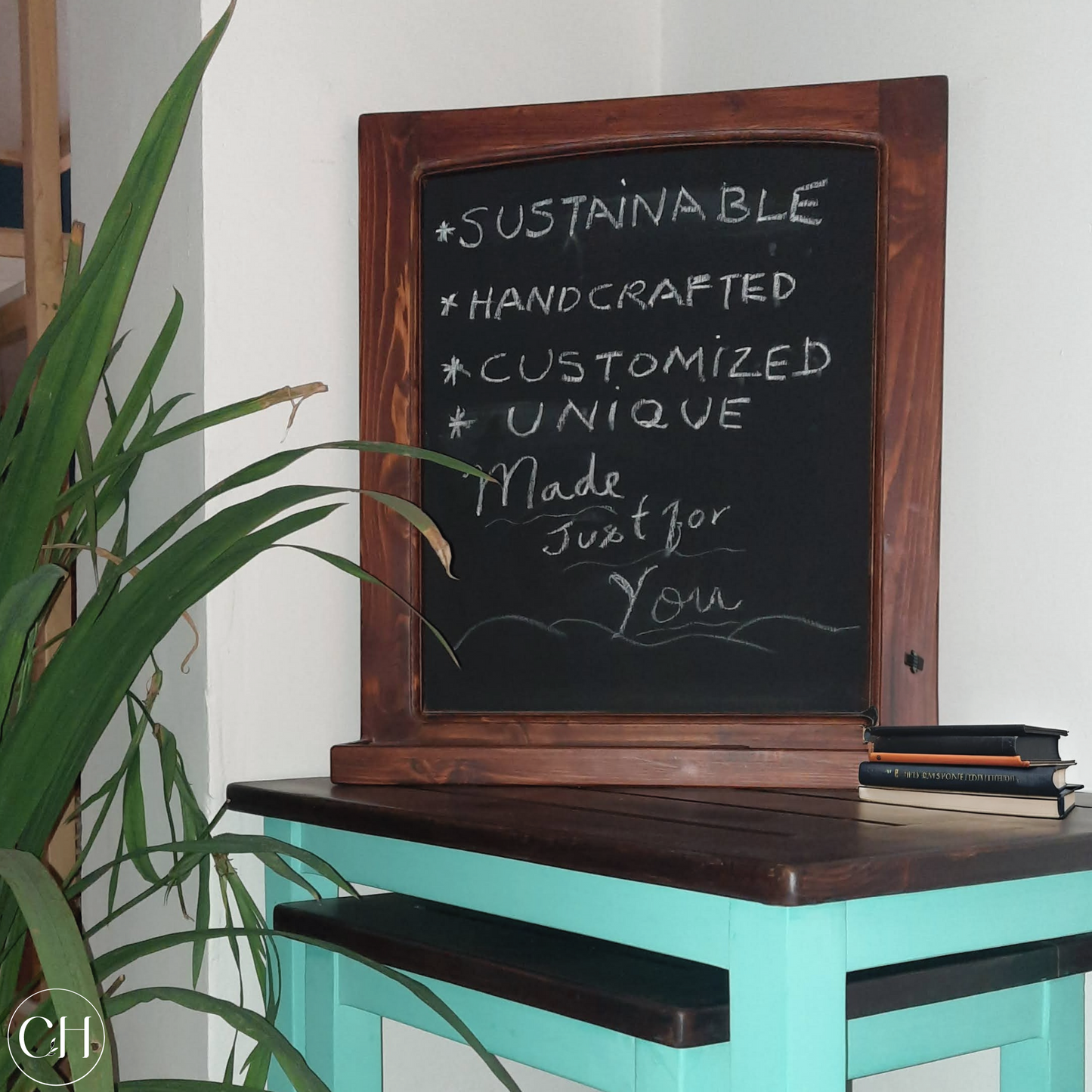 Scribe - Wooden Blackboard with Tray - CustHum